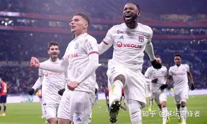 从马赛围绕欧联内部沟通到曼城围绕德甲完成体检，风云突变的简单介绍