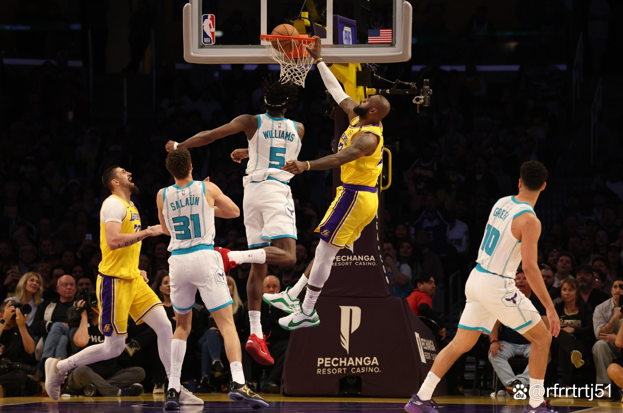 乐动-包含刚刚！上海久事围绕NBA季后赛战术微调深圳男篮今晨状态回暖，夏洛特黄蜂伤情更新的词条